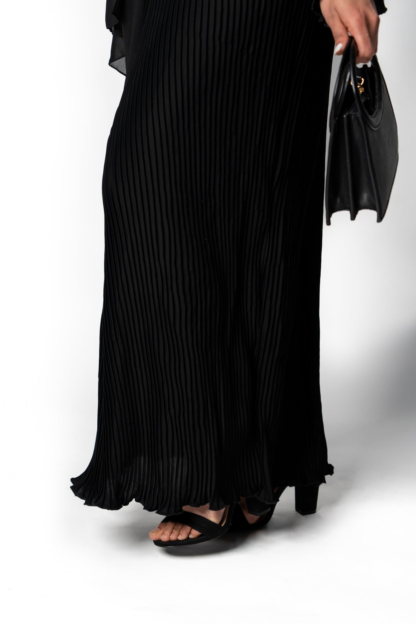 Zahra – Black Pleated