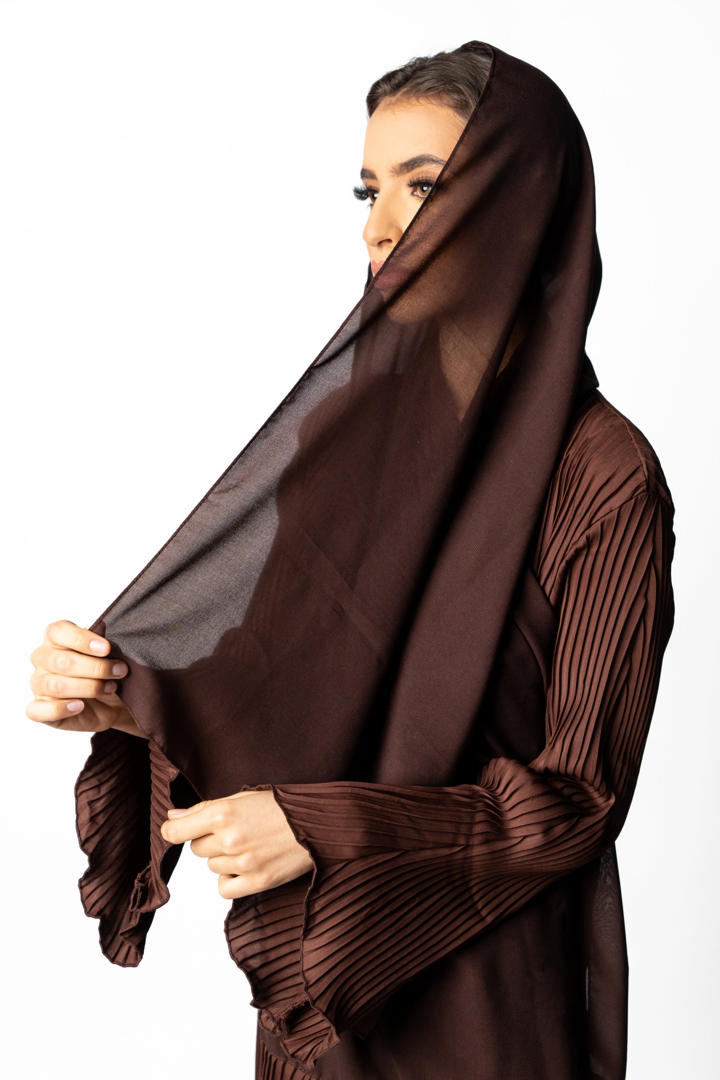 Zahra – Brown Pleated